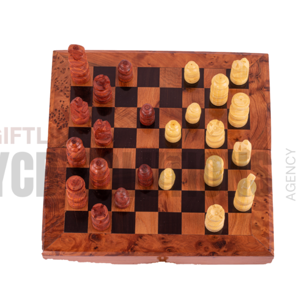 Jeu d’échecs artisanal en bois noble
