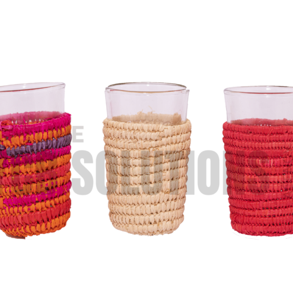 Bougies artisanales en verre habillé de fibres naturelles