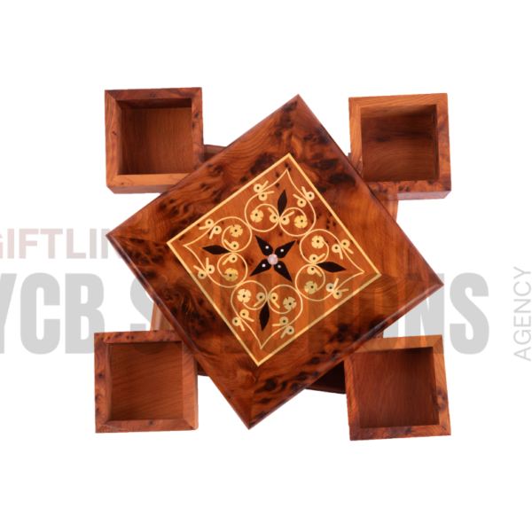 Boîte décorative artisanale en bois avec incrustation